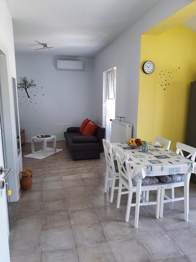 דירות Brzac Apartman Luce מראה חיצוני תמונה