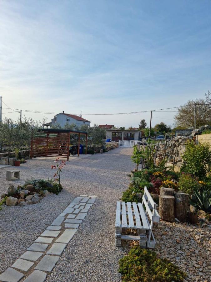 דירות Brzac Apartman Luce מראה חיצוני תמונה
